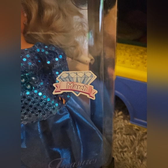 Birthday Treasures "MARCH" Limited Edition 1992 Collector BARBIE DOLL - Picture 5 of 9